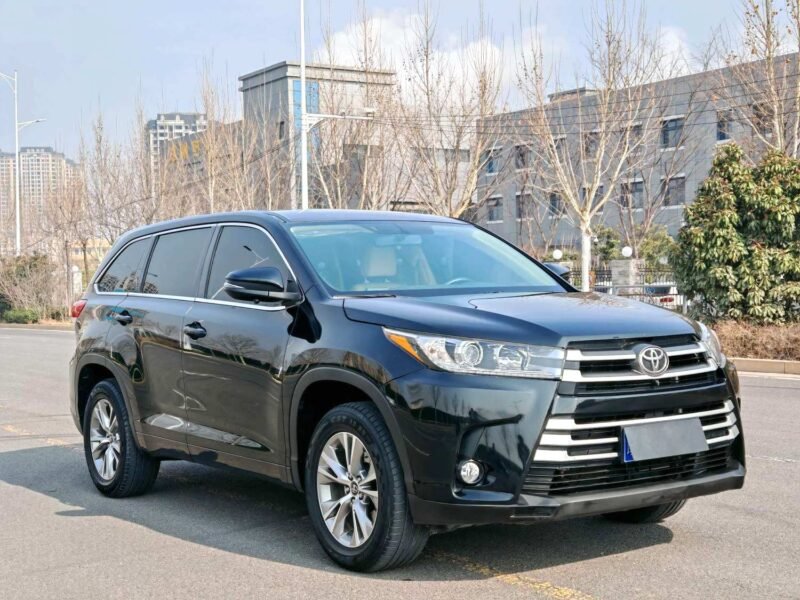 TOYOTA HIGHLANDER